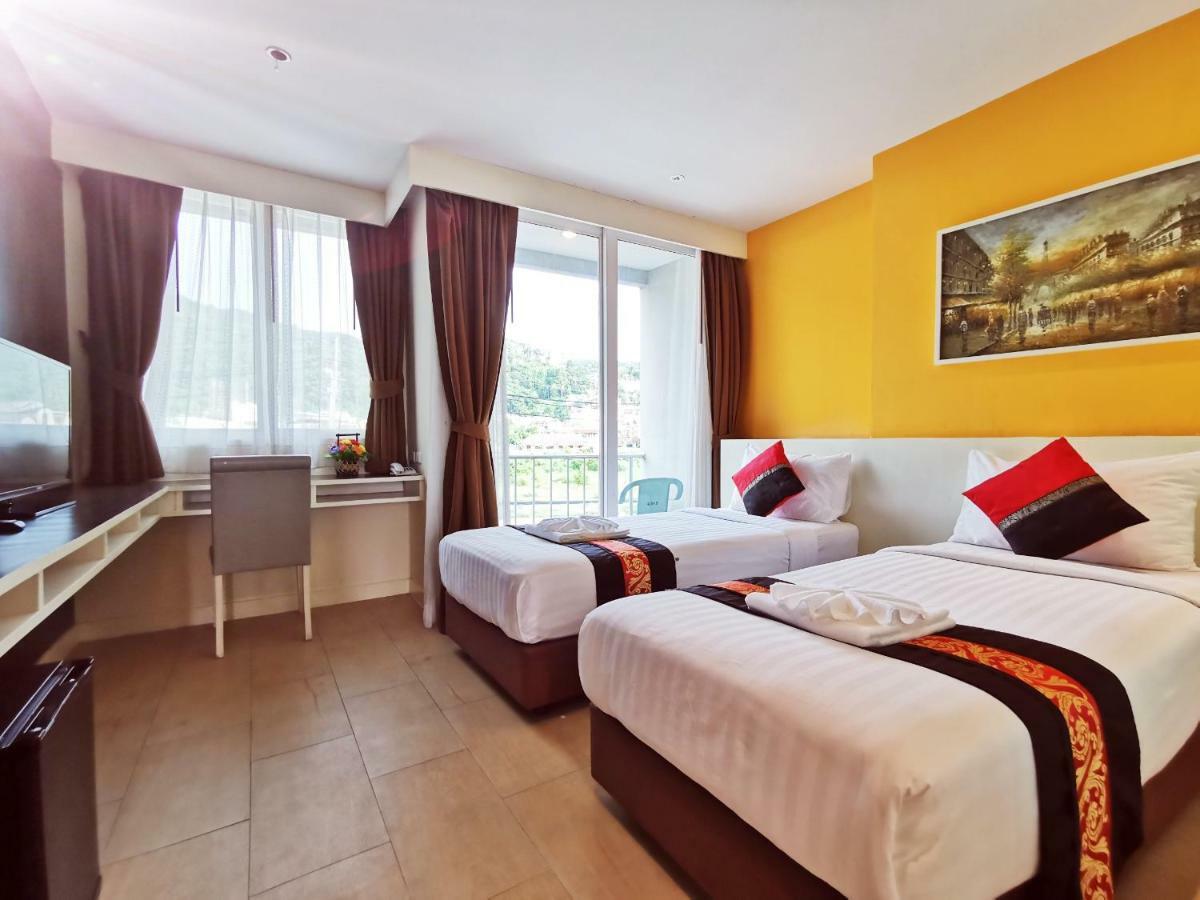 Paksaa Boutique Hotel Patong Exteriör bild
