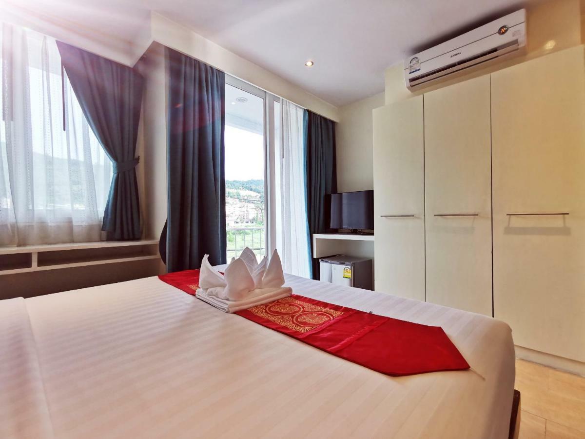 Paksaa Boutique Hotel Patong Exteriör bild