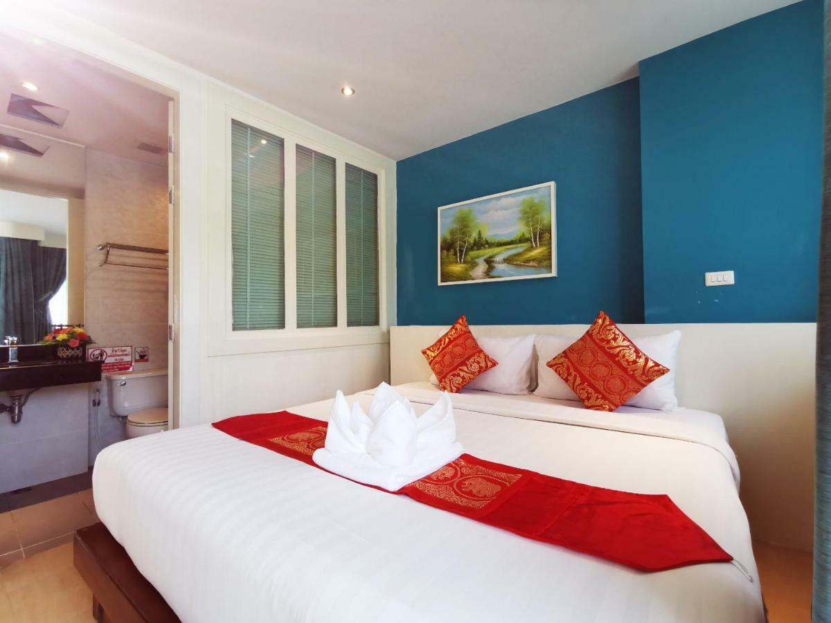 Paksaa Boutique Hotel Patong Exteriör bild