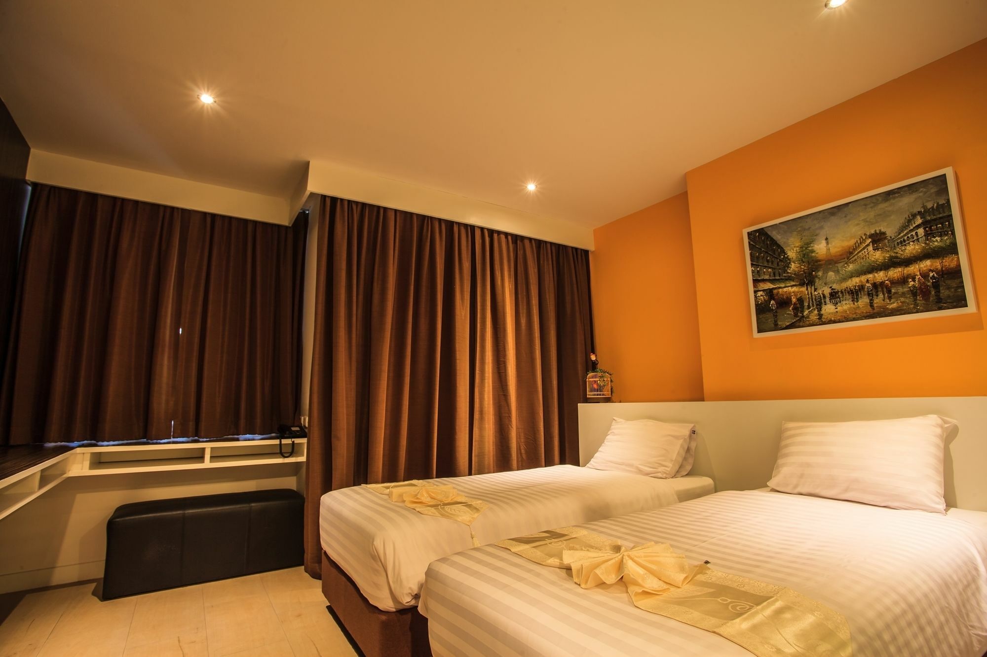 Paksaa Boutique Hotel Patong Exteriör bild