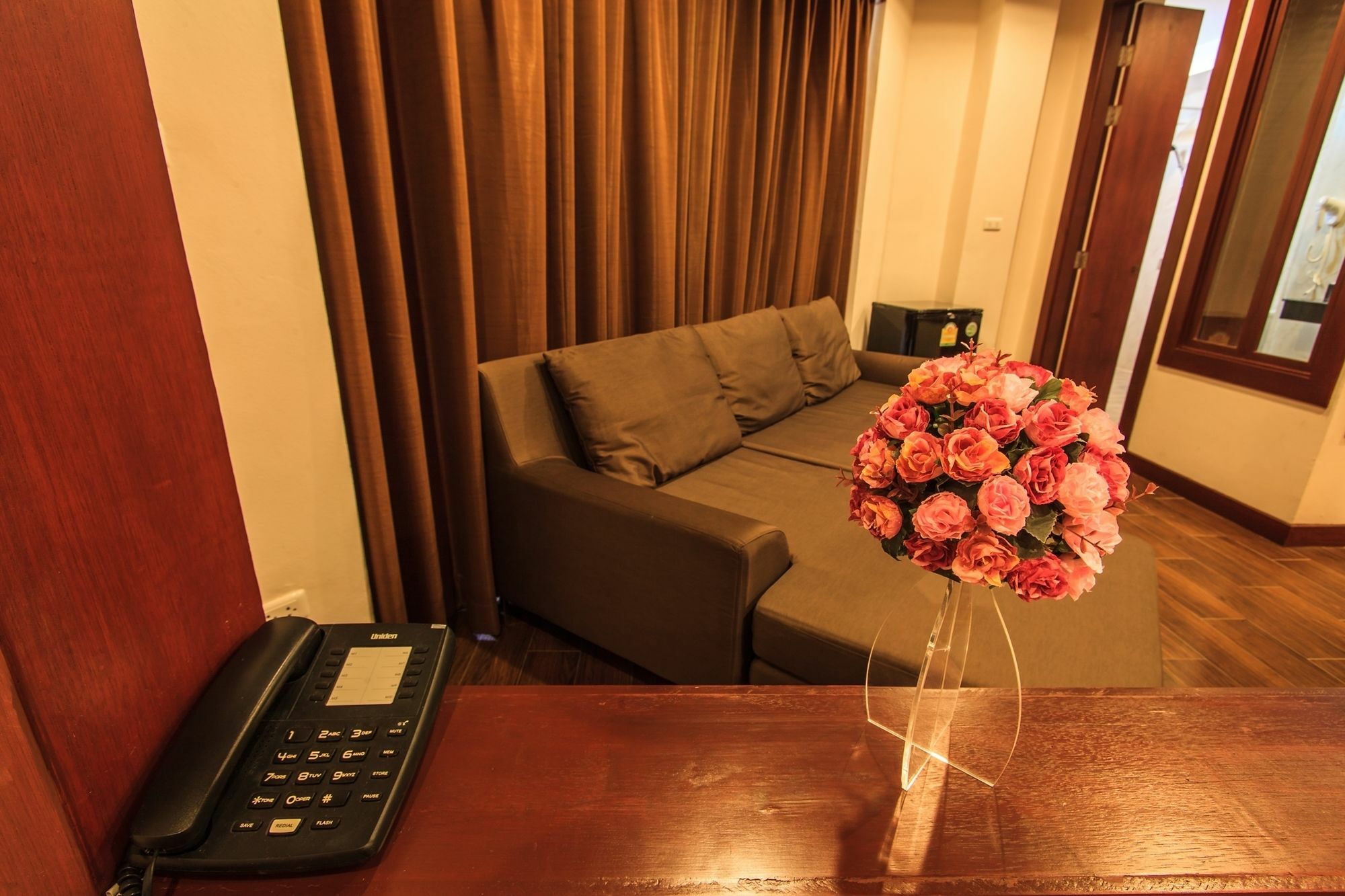 Paksaa Boutique Hotel Patong Exteriör bild